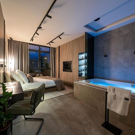 Velvet Rooms & More Задар Екстериор снимка